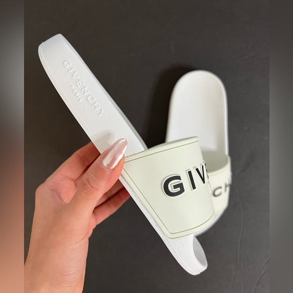 Givenchy Pool Slides - Picture 3 of 10